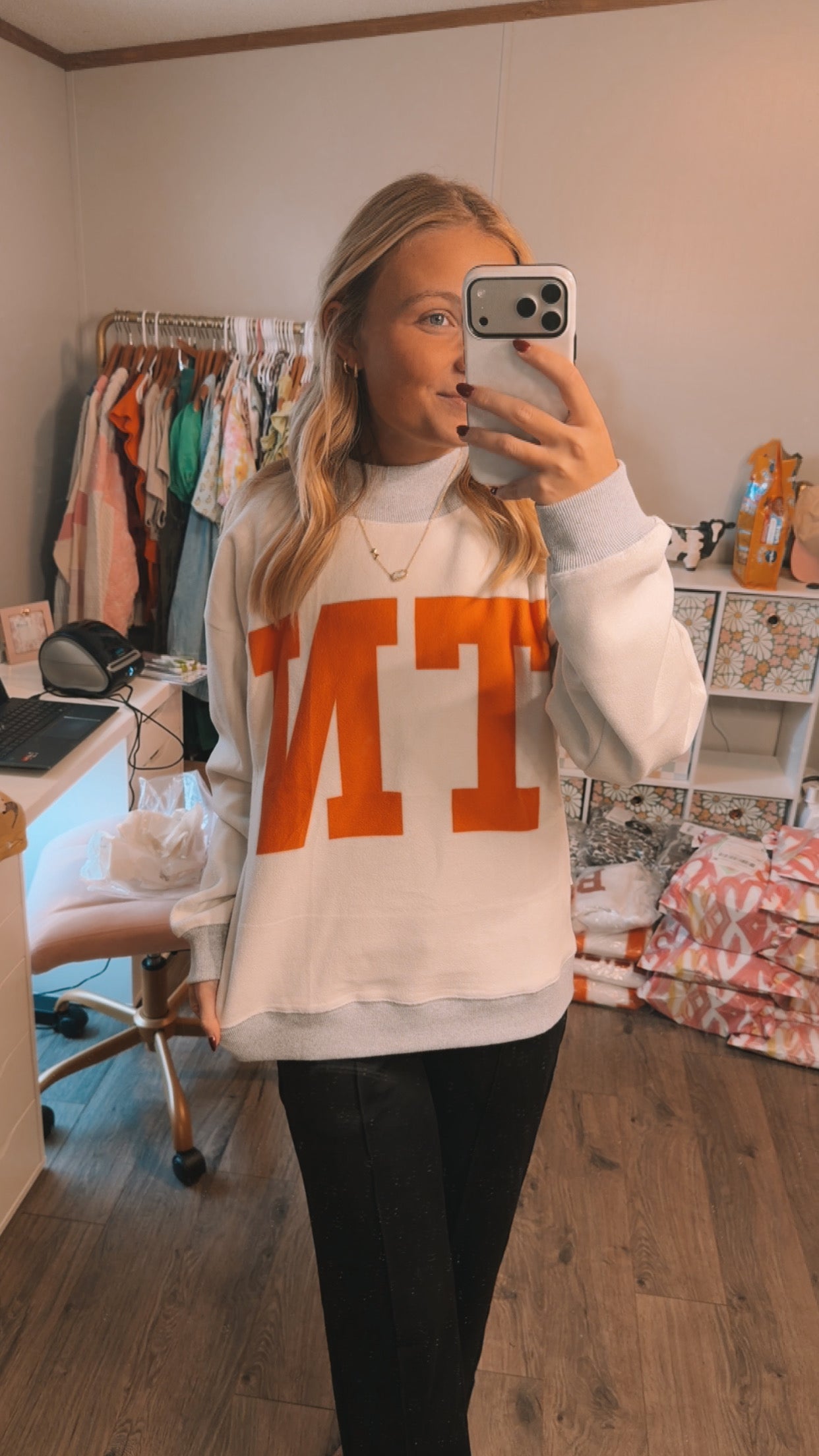 TN reversible crewneck